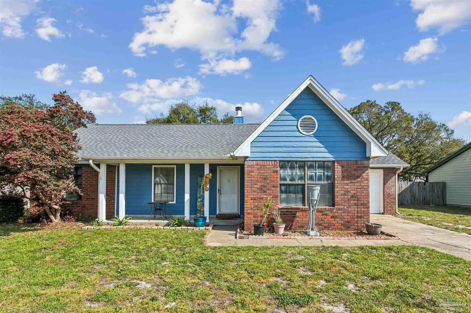 Property Photo: 4720 Kitty Hawk Cir FL 32563