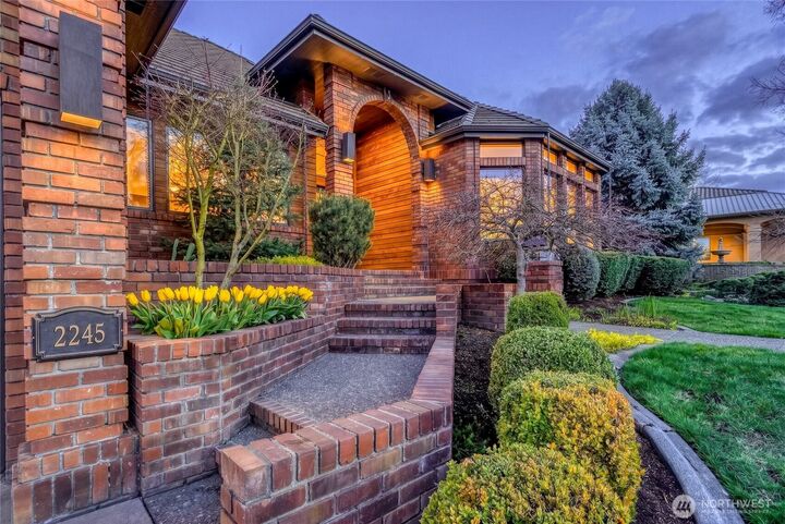 Property Photo:  2245  Crosshaven Drive  WA 99362 