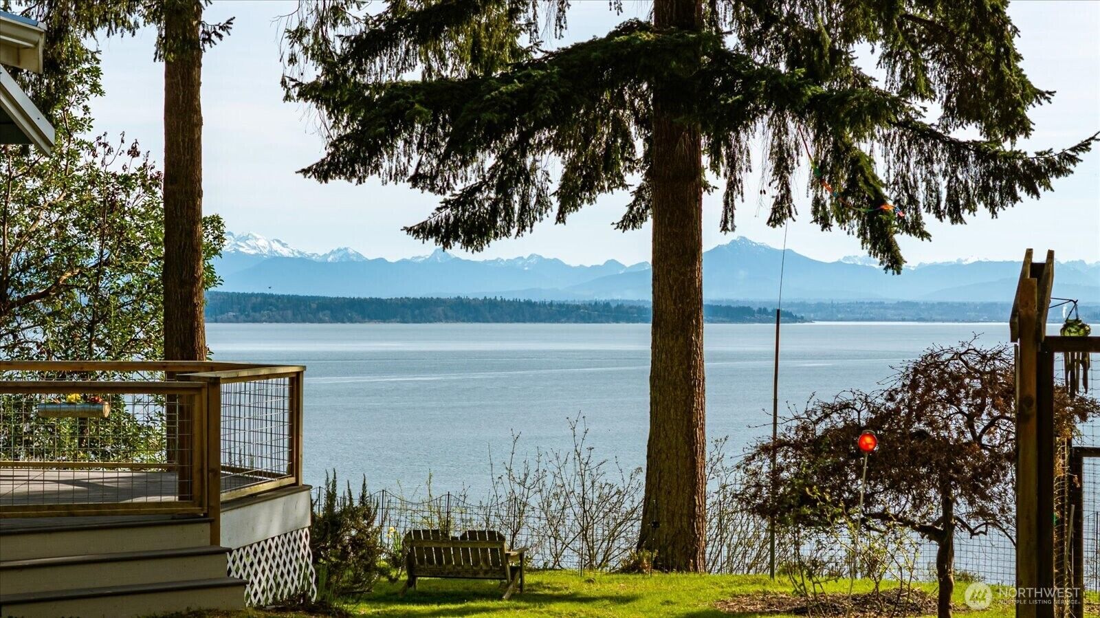 Property Photo:  5051  Waterside Ln  WA 98260 