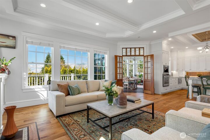 Property Photo:  3723  41st Avenue SW  WA 98116 