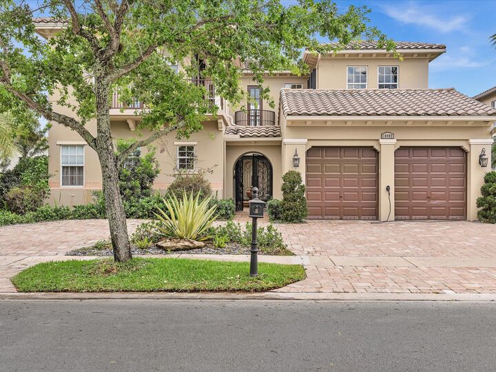 Property Photo:  10982 NW 81st Manor  FL 33076 