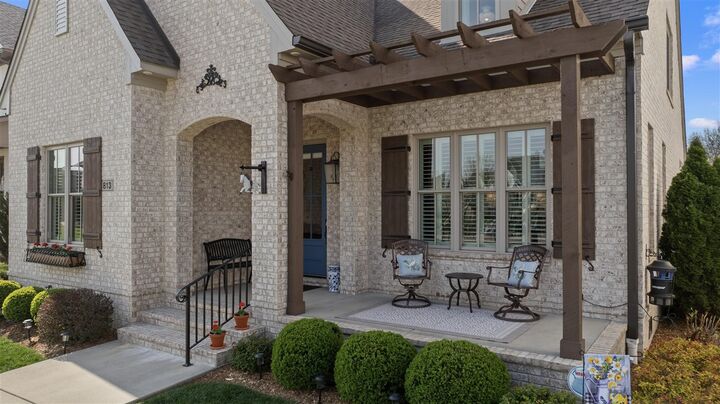 Property Photo:  813 Commons Lane  KY 42103 