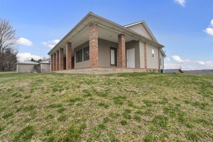 Property Photo:  3812 Mitchell Weaver Road  KY 42164 