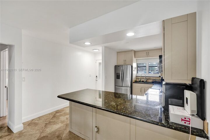 Property Photo: 707 Banks Rd FL 33063