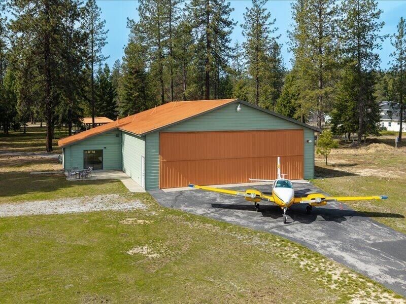 Property Photo: 147 Richmond Ln WA 99109