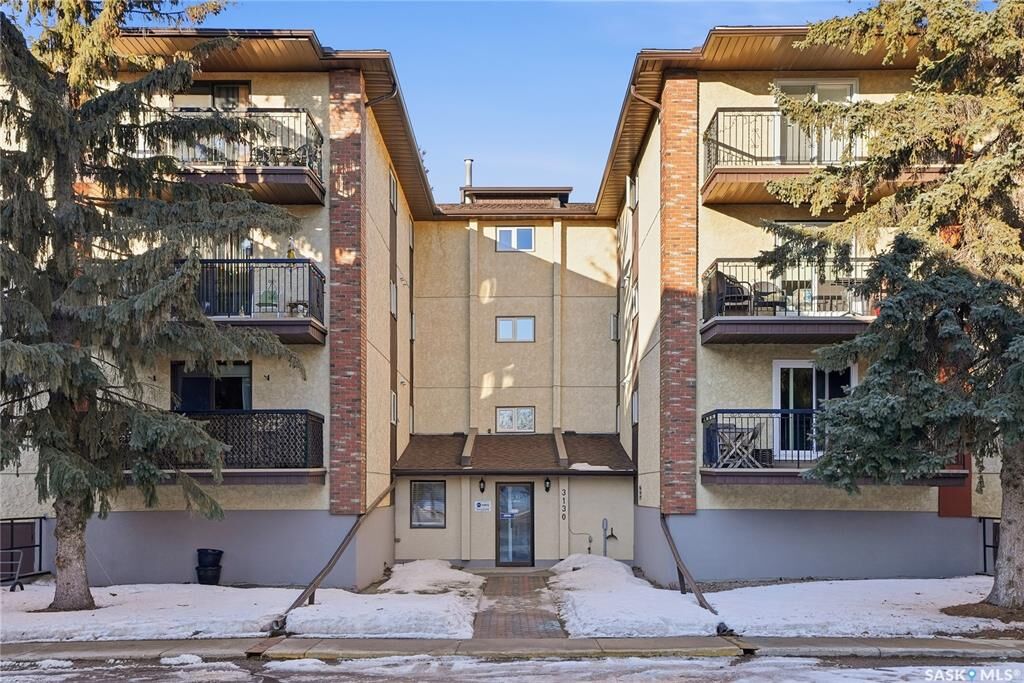 Property Photo:  3130 Louise Street 206  SK S7J 3L8 