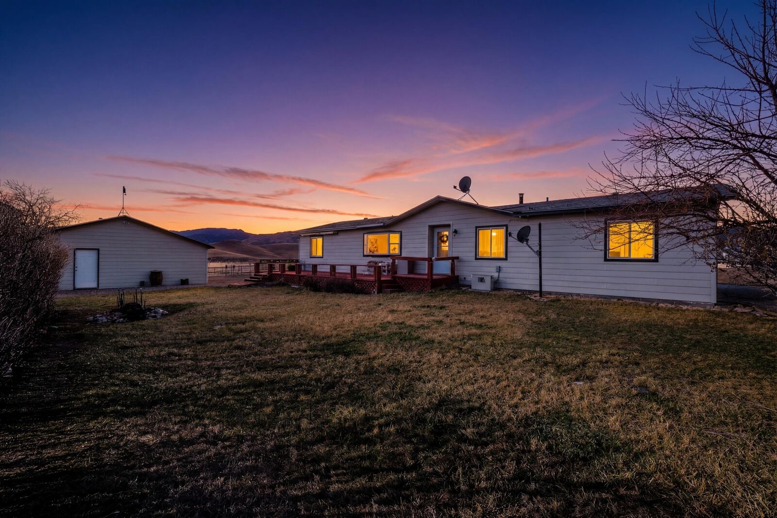 Property Photo:  55 Columbus Road  WY 82836 