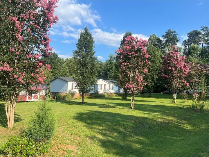 Property Photo: 1024 Frans Road NC 27053