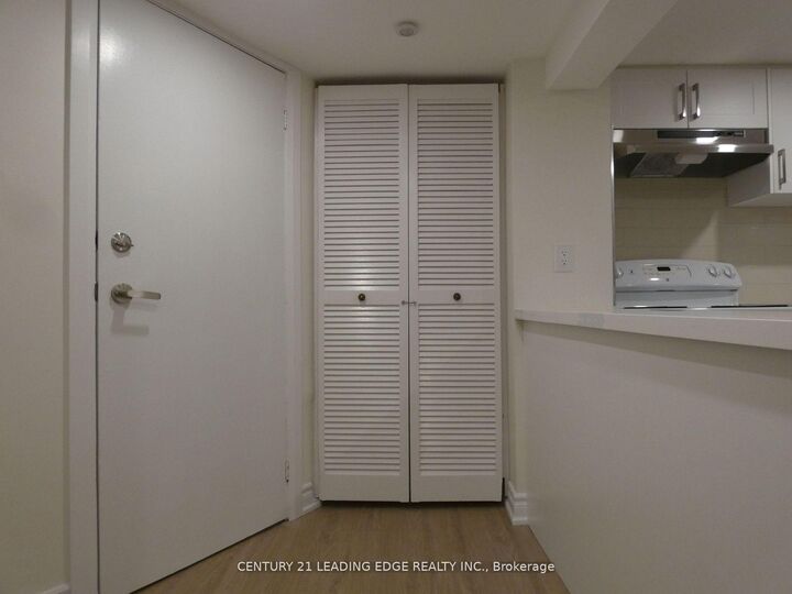 Property Photo:  26 Scotswood Road Lower  ON M1R 3N2 