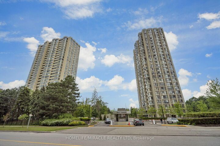 Property Photo: 8 Lisa Street 1802 ON L6T 4S6
