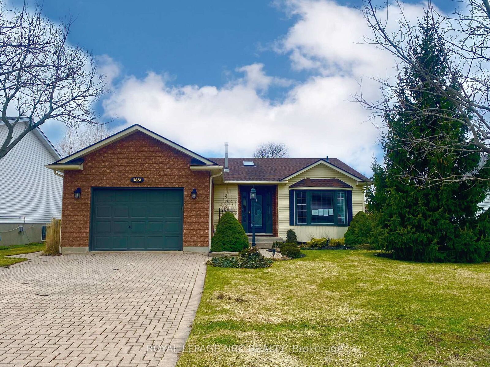 Property Photo: 3681 Sussex Lane ON L0S 1S0