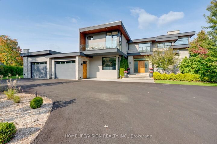 43 Ogden Crescent — photo 1