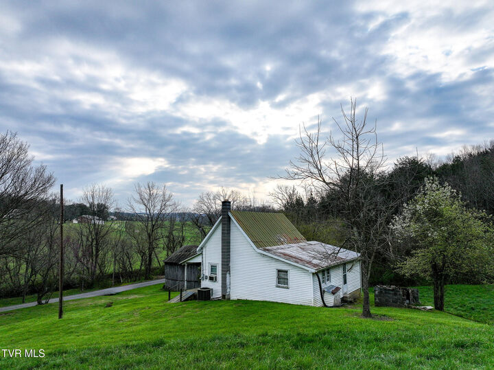 Property Photo: 1811 George Malone Road TN 37745