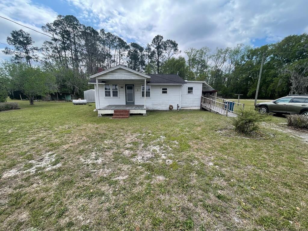 Property Photo:  2559 Bennett Lane  GA 31503-0644 