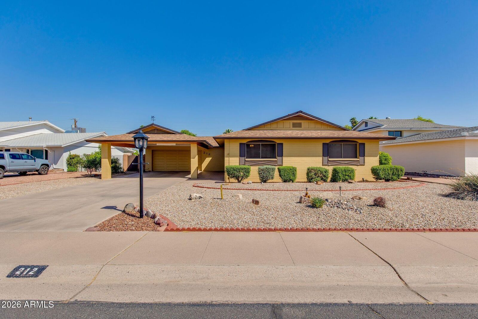 Property Photo:  212 E Minton Drive  AZ 85282 