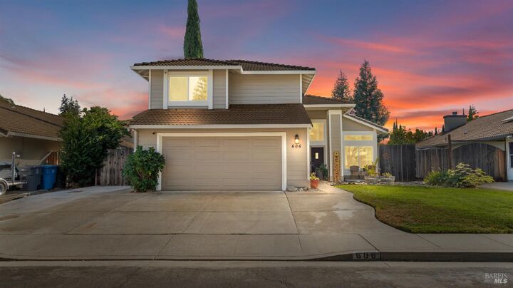 Property Photo:  606 Sunnyvale Place  CA 95687 