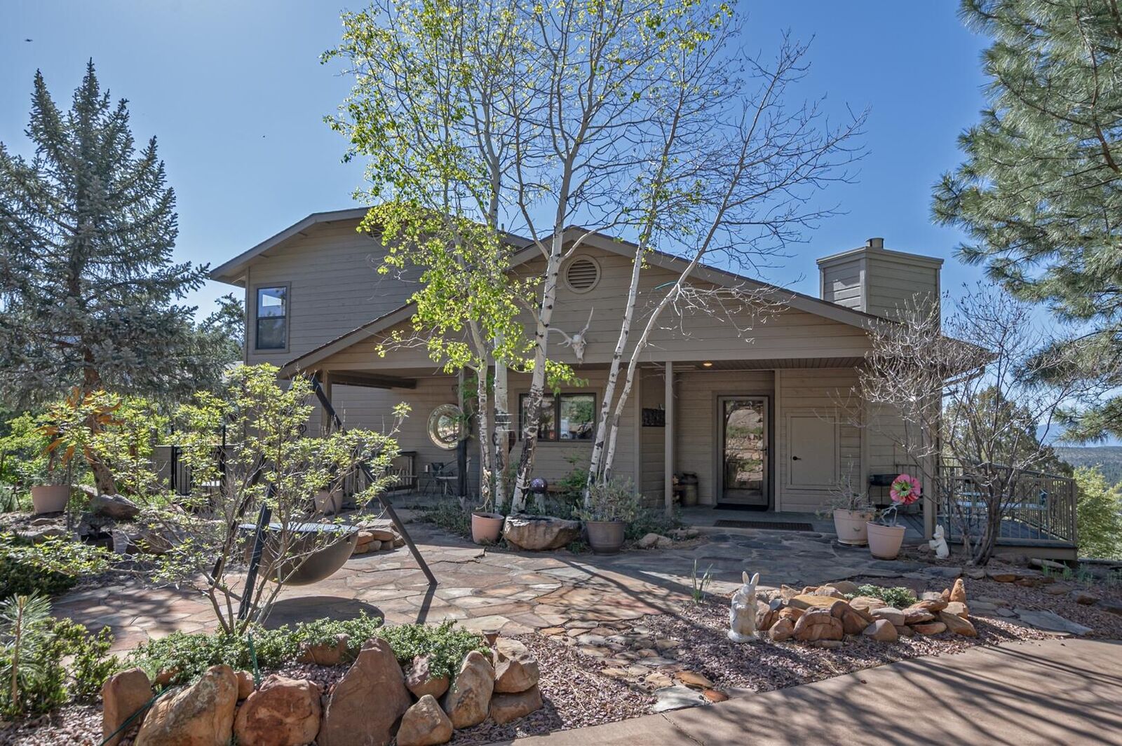 Property Photo:  6073 W Skyview  AZ 85544 