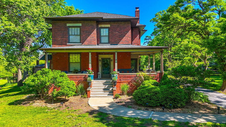 Property Photo:  709 Gilman St  MO 65270 
