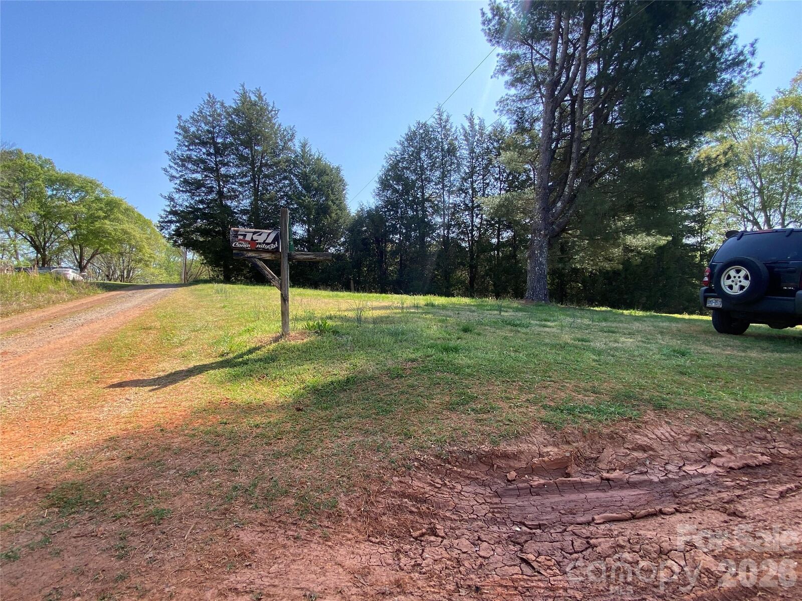 Property Photo:  541 Community Road  NC 28152 