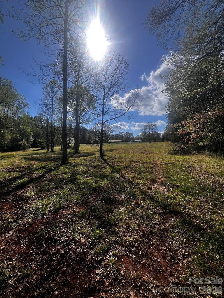 Property Photo:  284 Blossom Hill Road  NC 28092 