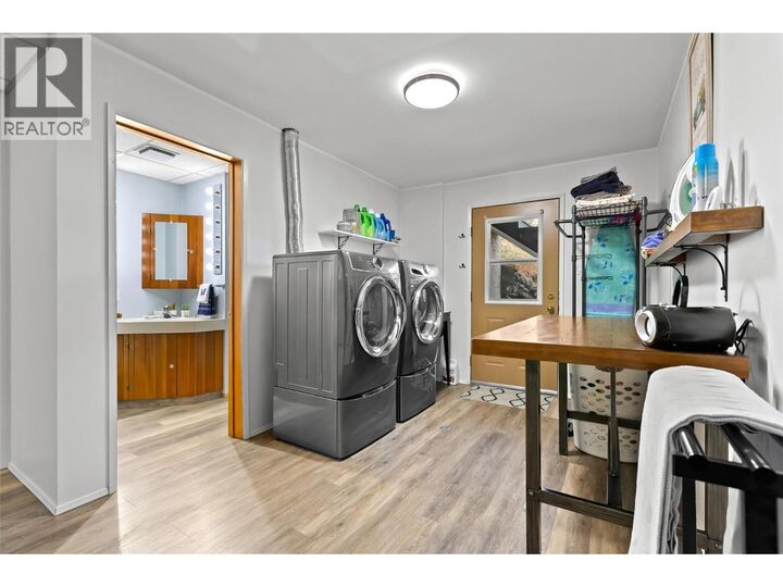 Property Photo: 940 Peterman Road BC V0B 1G7