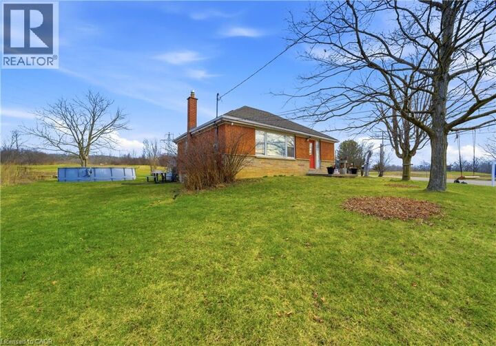 Photo de la propriété:  601 York Road  ON L9H 6A1 