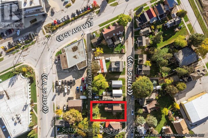 Property Photo:  158 13th Street West  ON N4K 3W4 