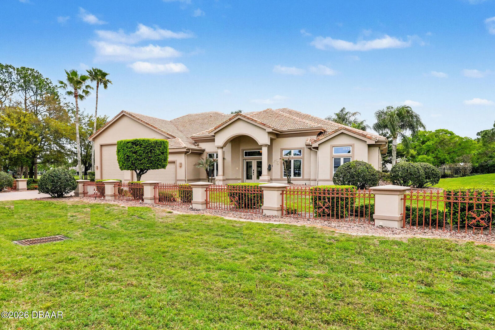 Property Photo:  3114 Spruce Creek Boulevard  FL 32128 