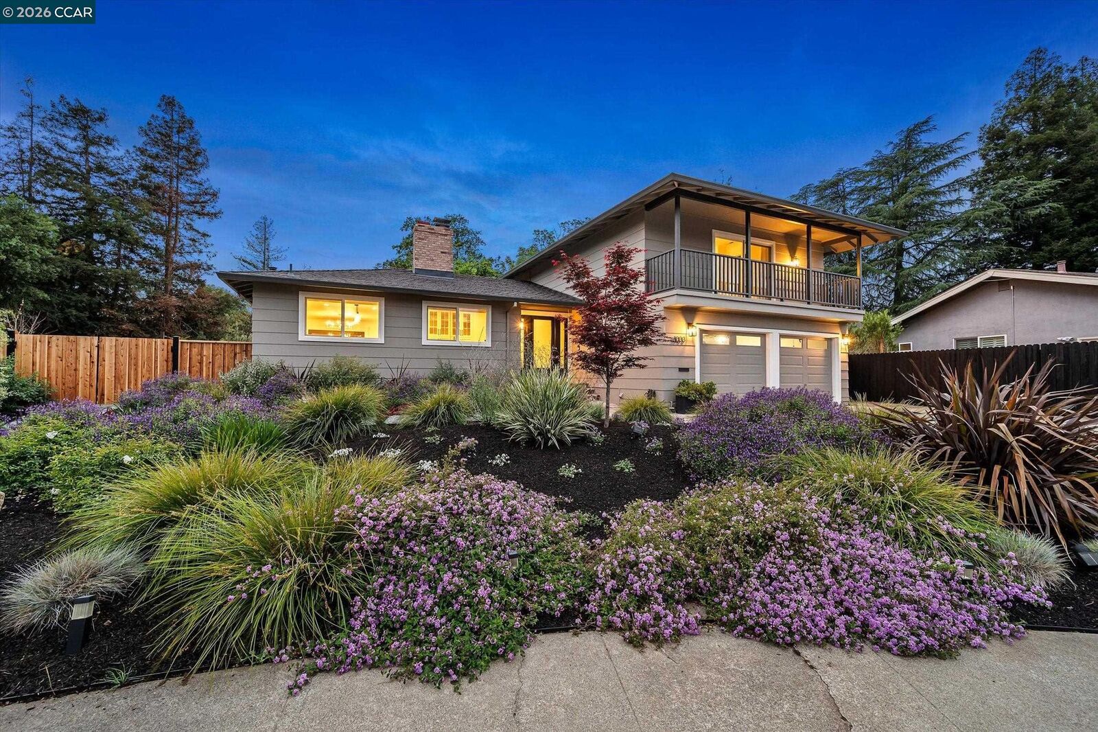 Property Photo: 1033 Woodstock Ct CA 94598