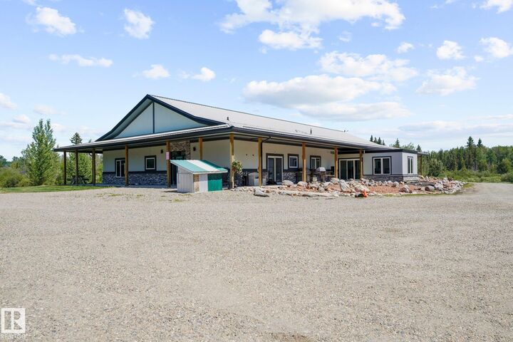 Property Photo: 51316 Highway 759 AB T0E 2H0