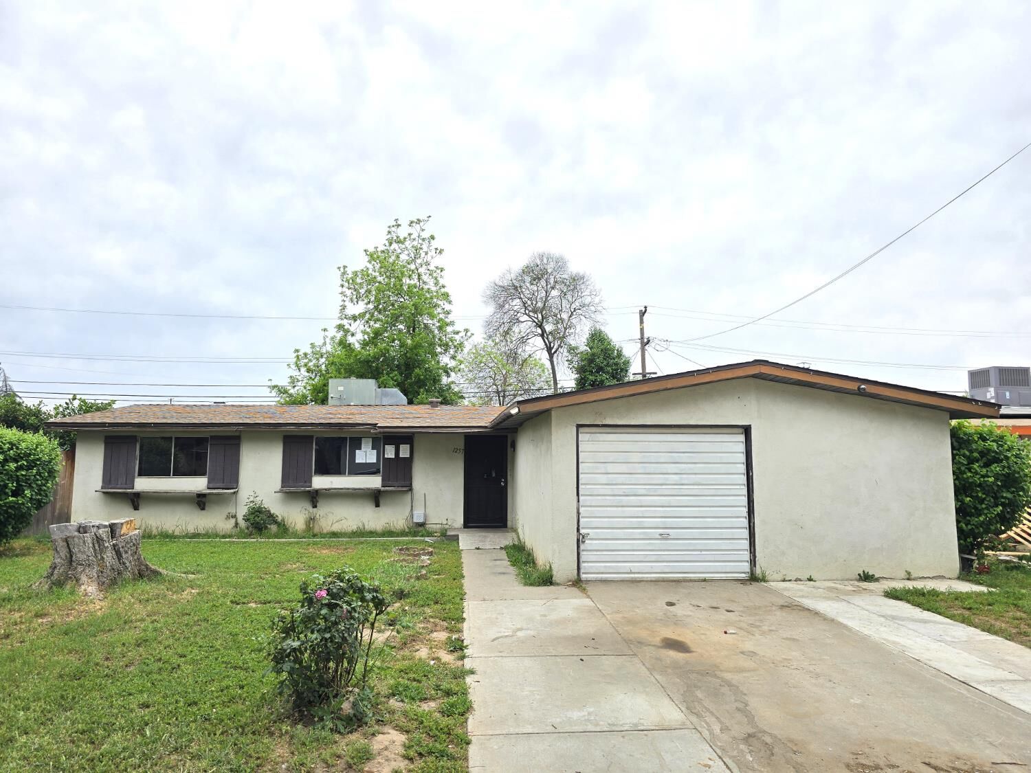 Property Photo:  1257 N Bailey Avenue  CA 93727 