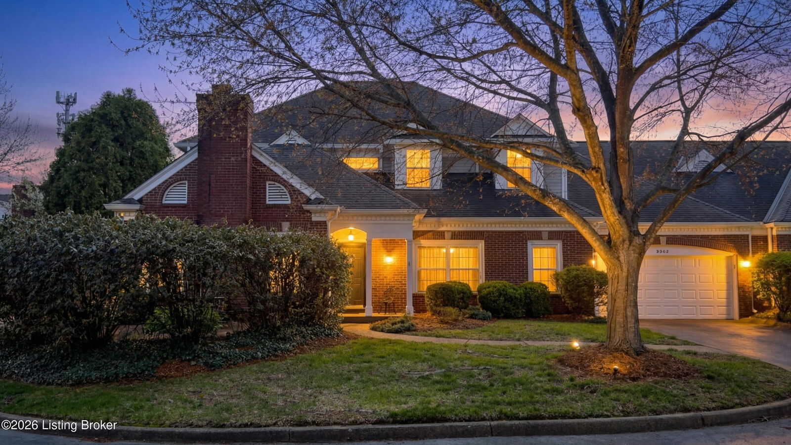 Property Photo:  5943 Ashwood Bluff Dr  KY 40207 