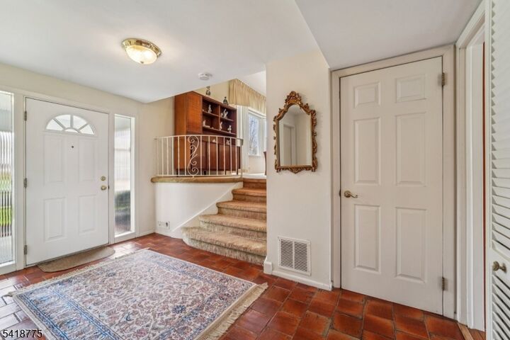 Property Photo:  14 Eton Pl  NJ 07081 