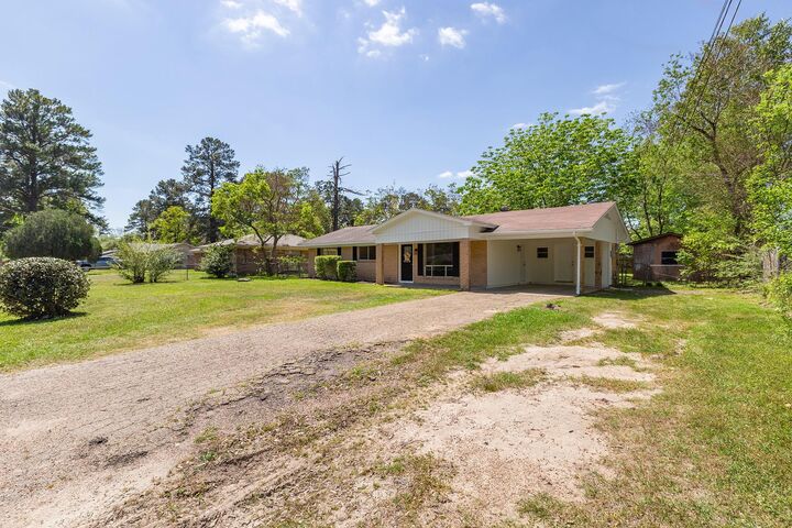 Property Photo: 407 Oleta Avenue TX 75901