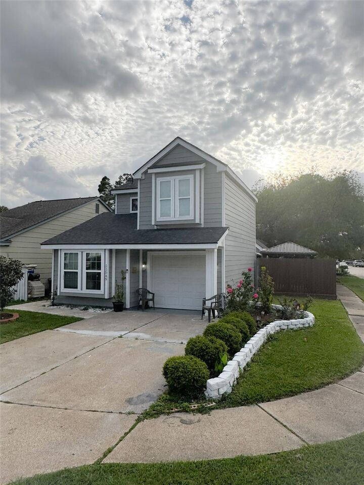 Property Photo: 11549 Springshire Drive TX 77066