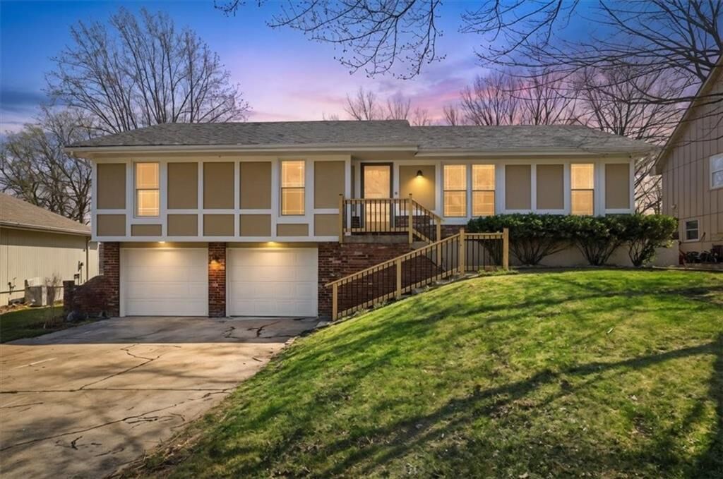 Property Photo:  7829 N Garfield Avenue  MO 64118 