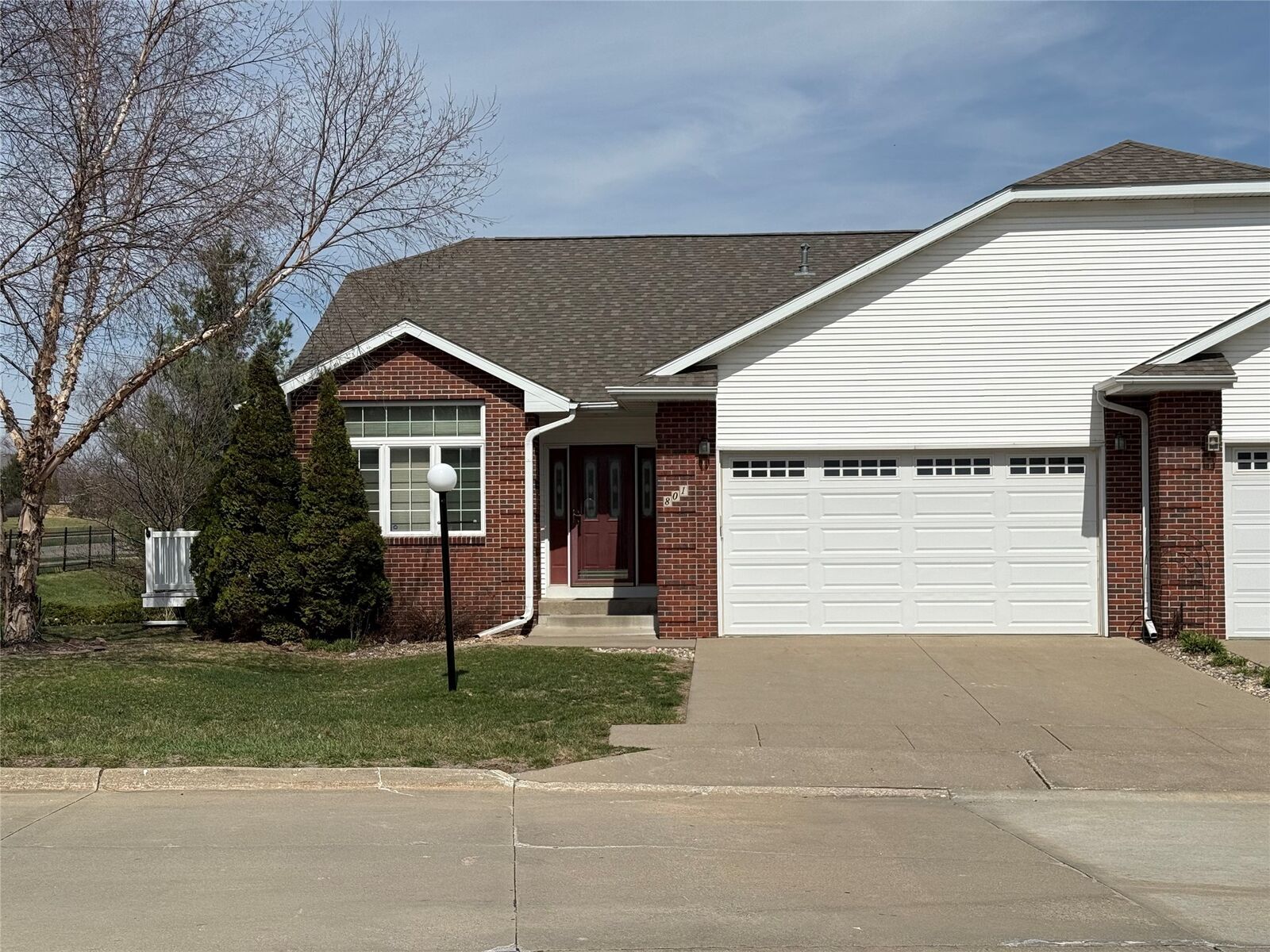 Property Photo: 801 SE Delaware Avenue IA 50021