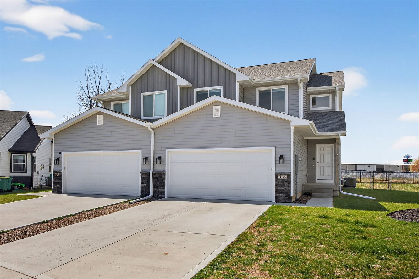 Property Photo: 1027 Adler Court IA 50069