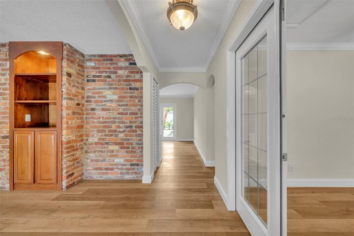 Property Photo:  2112 Chippewa Trail  FL 32751 