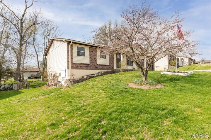 Property Photo:  3518 Canterbury Drive  MO 63303 