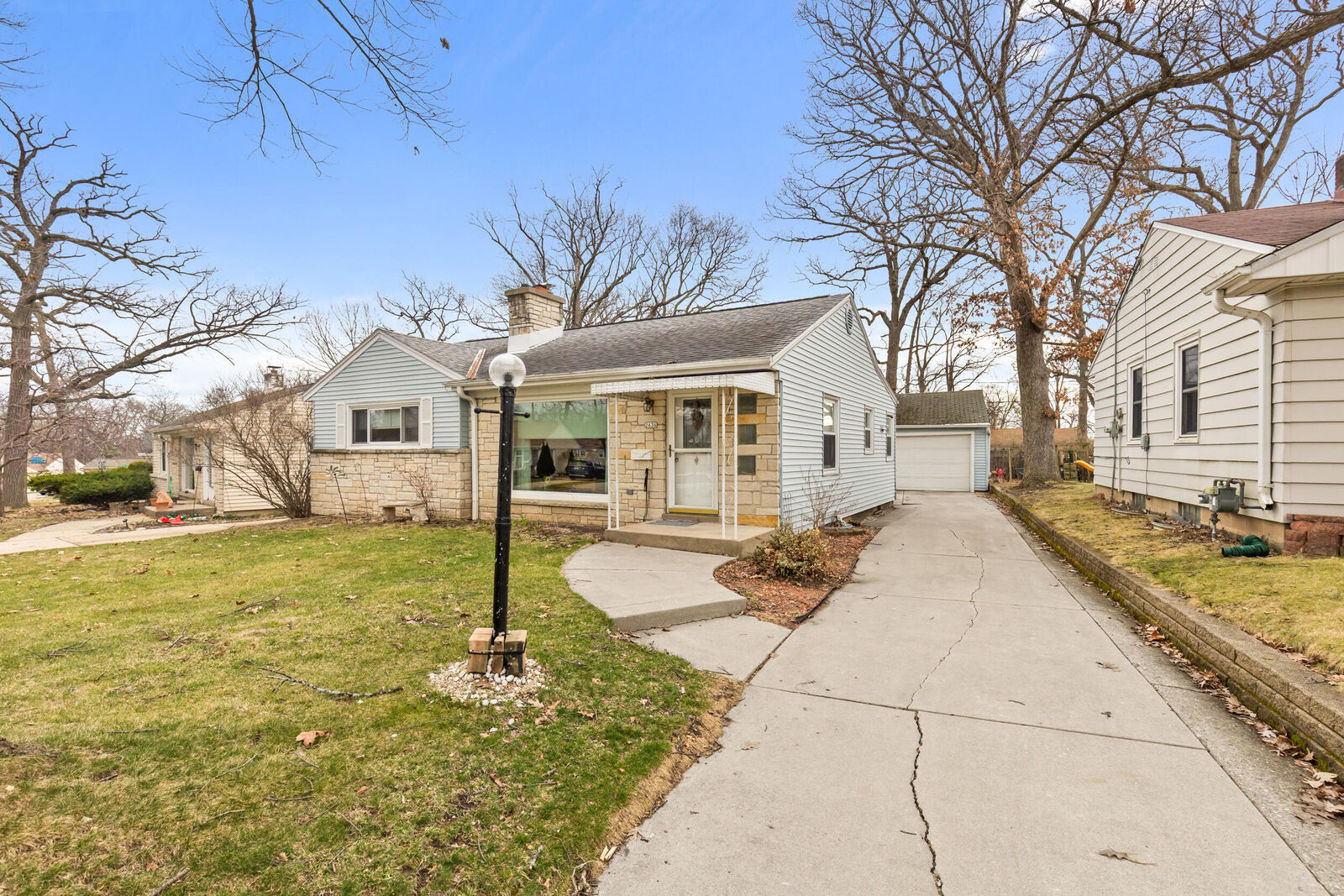 Property Photo:  2636 S 50th St  WI 53219 