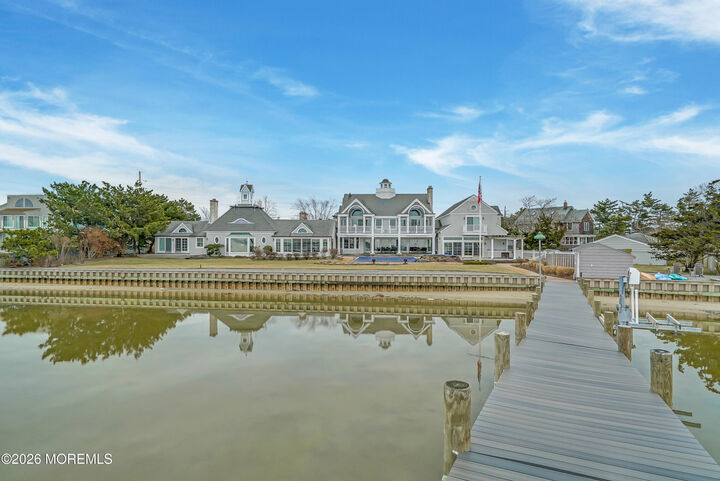 Property Photo:  1552 Runyon Lane  NJ 08738 