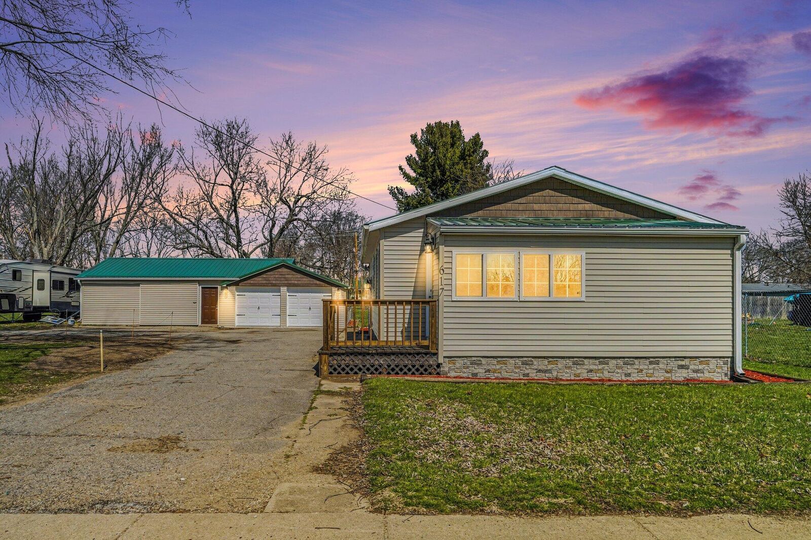 Property Photo: 617 E Eliza Street MI 49087