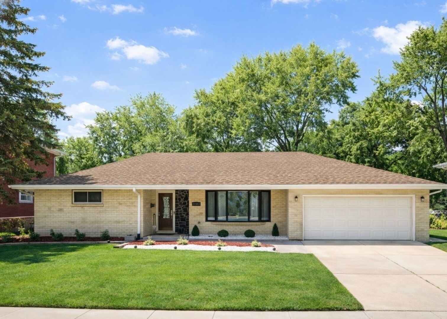Property Photo: 15252 Waterman Drive IL 60473