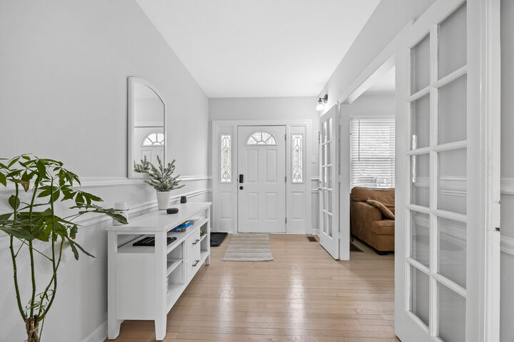 Property Photo: 1032 Sheridan Avenue IL 60015