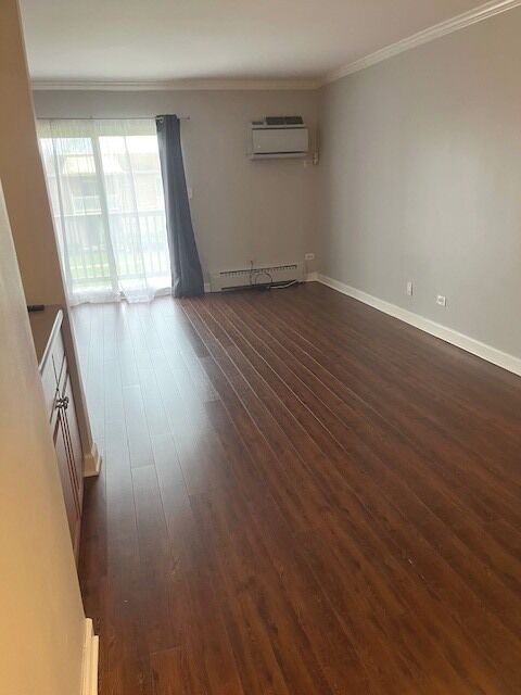 Property Photo:  2422 N Kennicott Drive 2D  IL 60004 