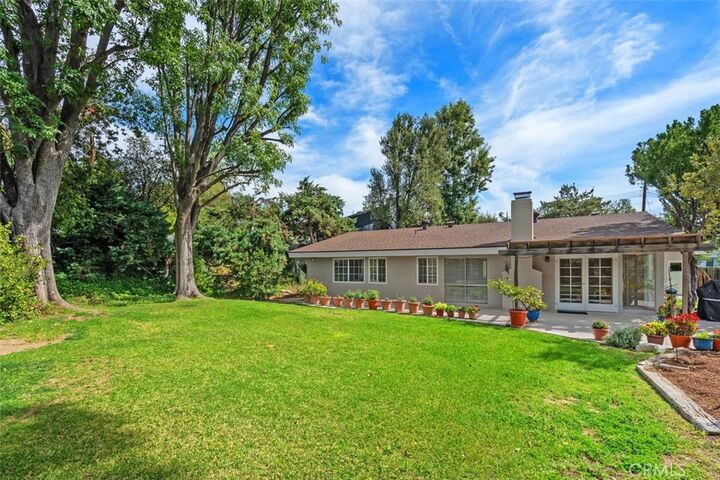 Property Photo: 24133 Albers Street CA 91367