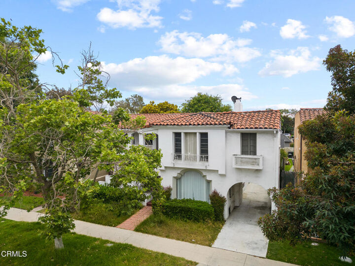 Property Photo:  1018 S Crescent Heights Boulevard  CA 90035 