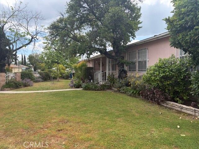 Property Photo:  12600 Vanowen  CA 91605 