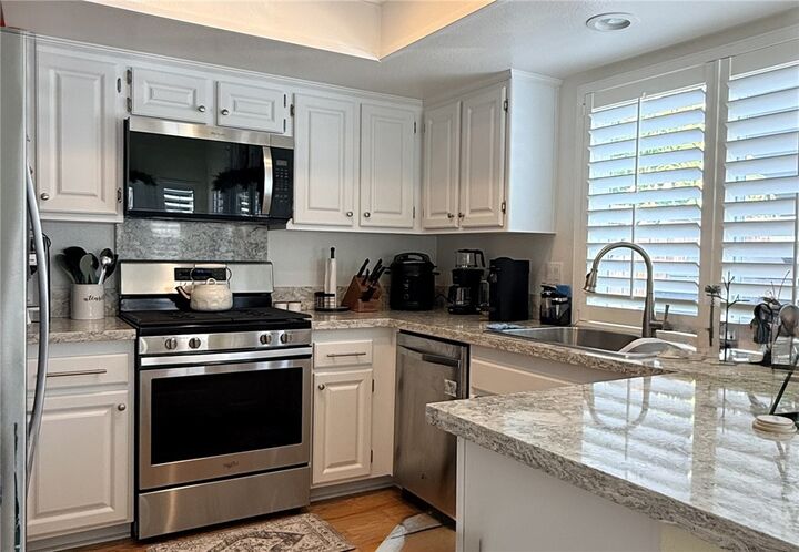 Property Photo:  2165 Canyon Dr. #B-1  CA 92627 